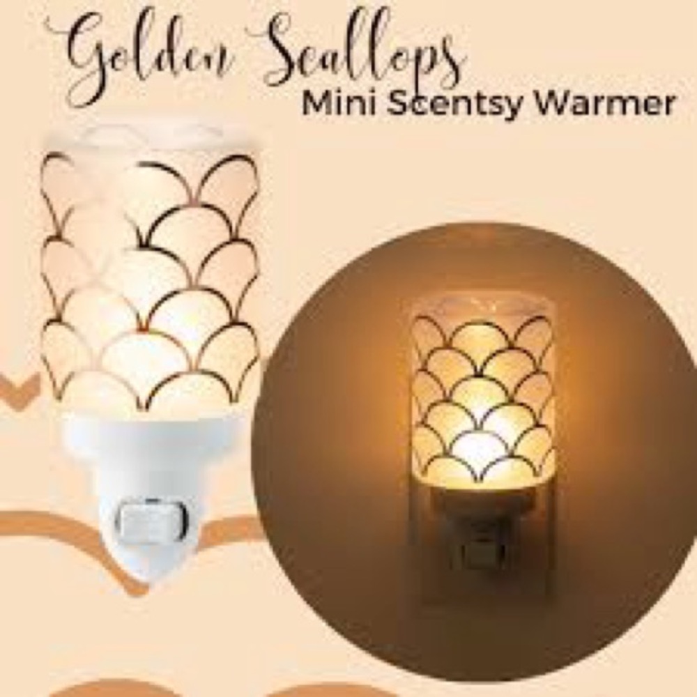 Scentsy Golden Scallops Mini Warmer